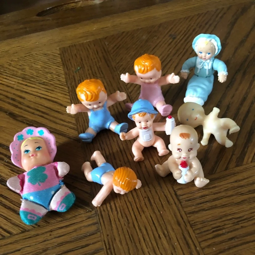 Assorted Vintage Dollhouse Babies